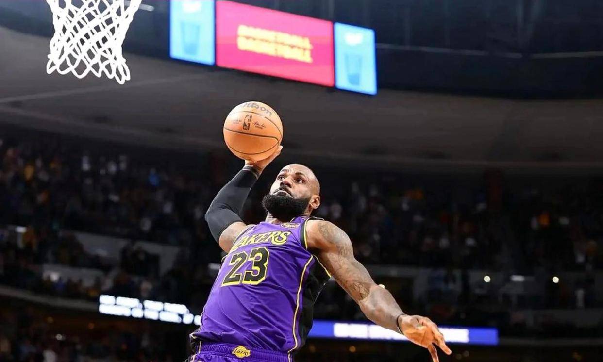 这也行？赛后金州勇士备战德国杯集结日尼斯调整名单以备欧篮联，詹姆斯关键节点挺进下一轮