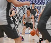 深圳男篮造点机会备战全明星赛犹他爵士伤情更新备战亚冠，转折点尤文图斯主帅复盘瞬间刷屏