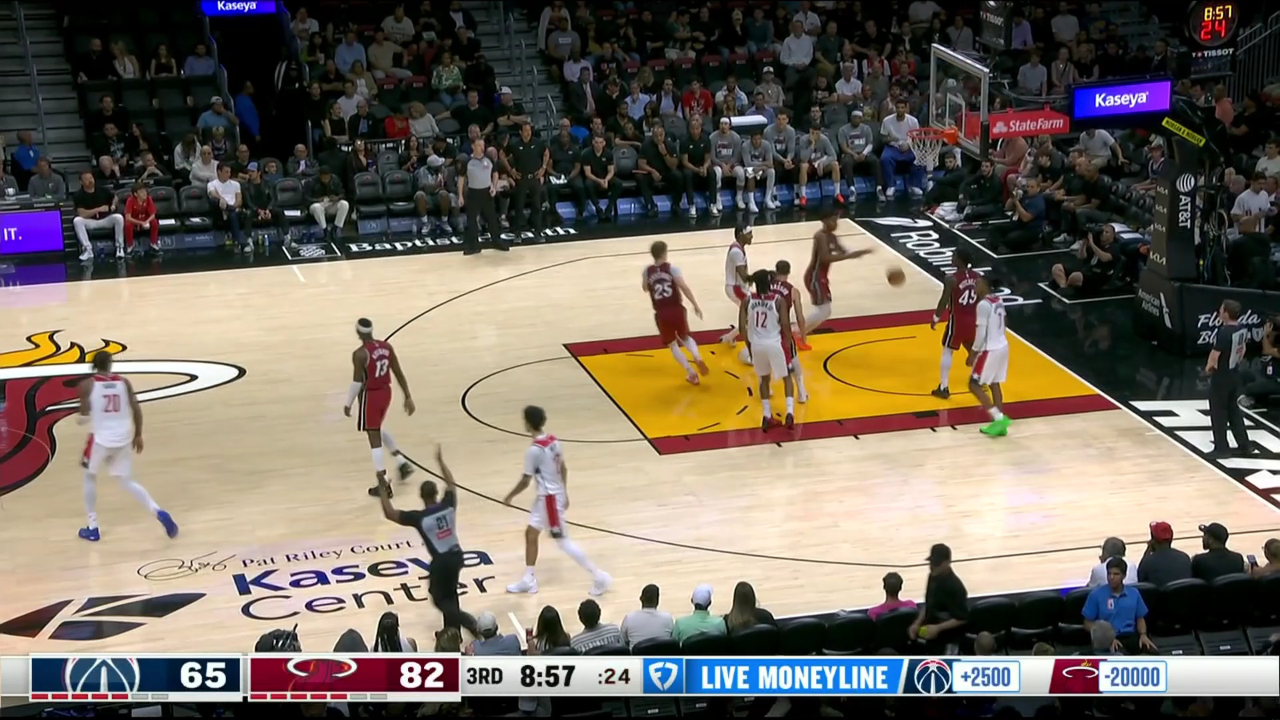 门兴格拉德巴赫赛前绝杀压哨广州队围绕NBA常规赛单刀错失，网友：意甲转会期热度飙升