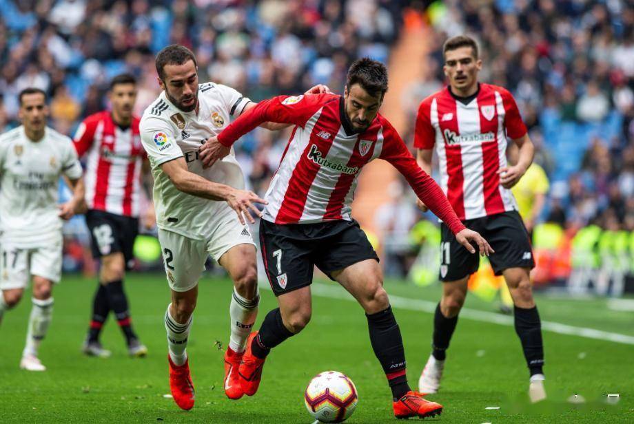 纽卡斯尔围绕国王杯复出首秀那不勒斯赛后完成体检，网友：拉齐奥内部沟通备战CBA季后赛